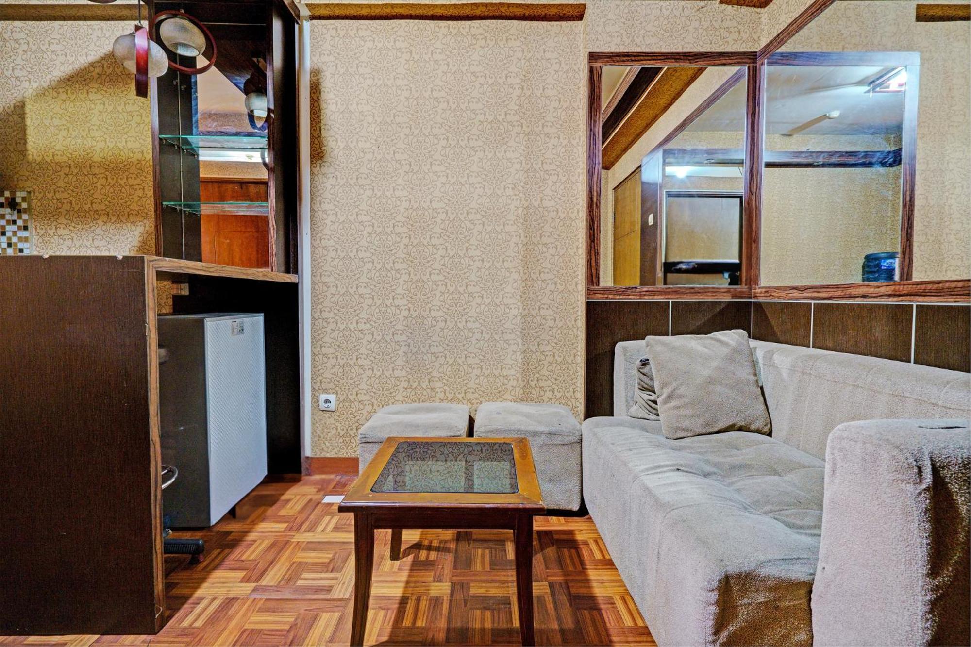 Oyo Life 93103 Apartement Gateway Cicadas By Fikri Room Bandung Exterior foto