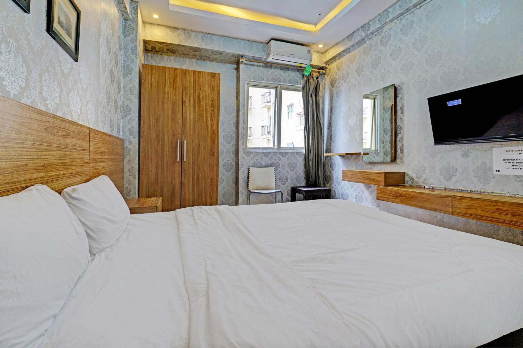 Oyo Life 93103 Apartement Gateway Cicadas By Fikri Room Bandung Exterior foto