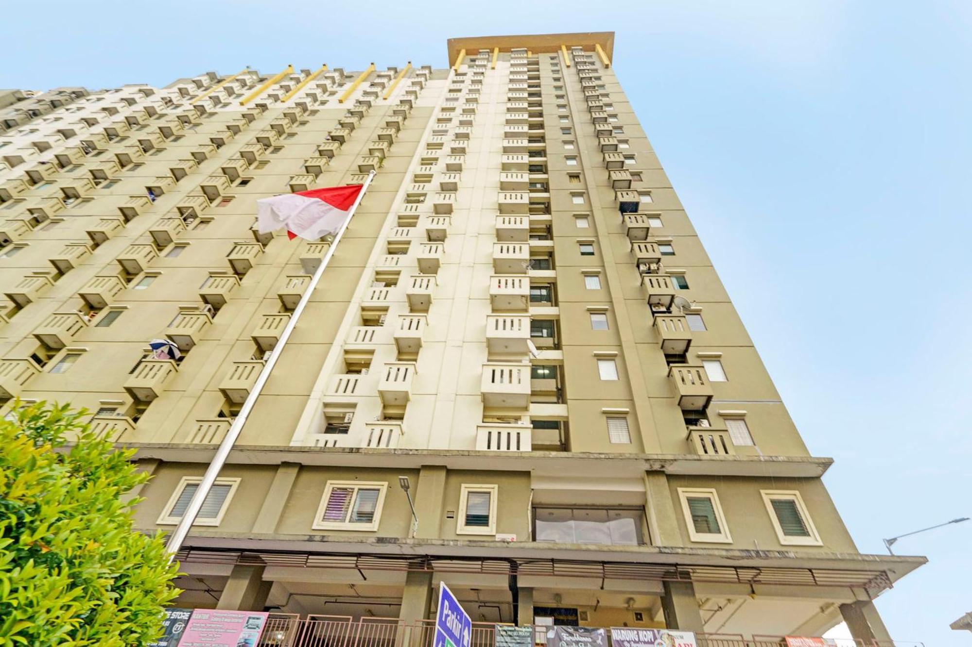 Oyo Life 93103 Apartement Gateway Cicadas By Fikri Room Bandung Exterior foto